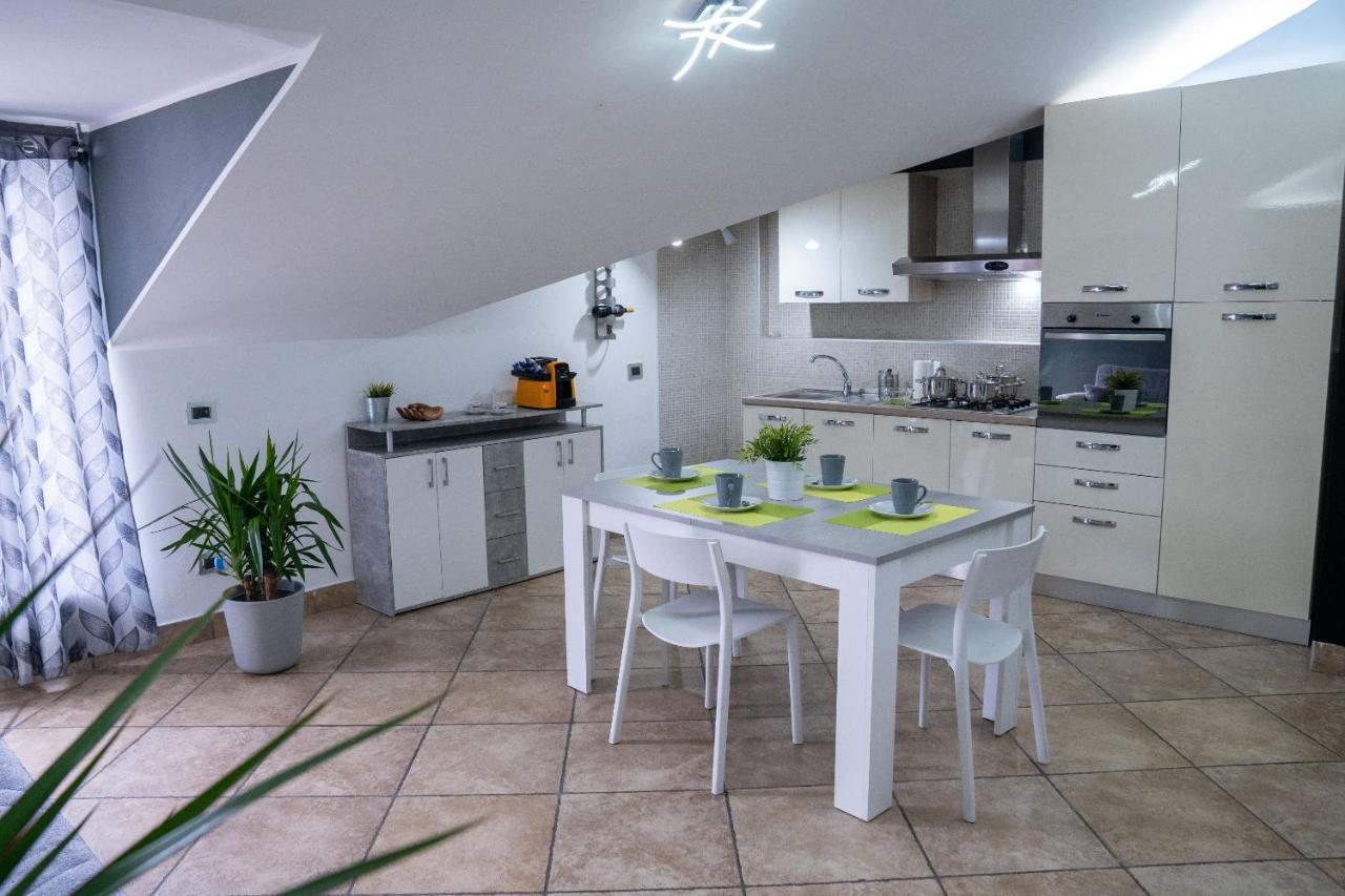 Attic A31 Apartament Rooftop Deluxe Santa Maria Capua Vetere Buitenkant foto